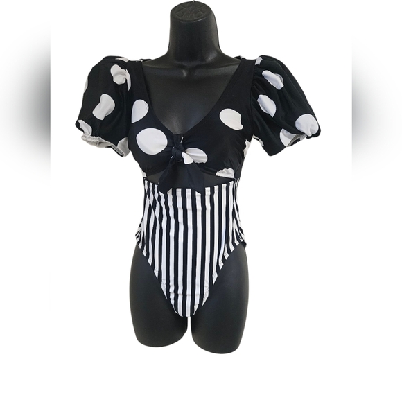 Tabitha Brown- XS, Black and White Swimsuit - Picture 4 of 10